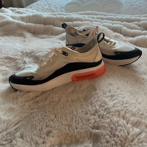 Womens Nike Air Max Sneakers Size 9 - Picture 9 of 14